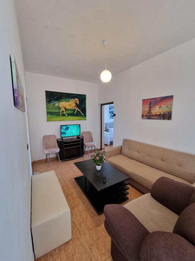 Guest House Vila Elezi Durrës 外观 照片
