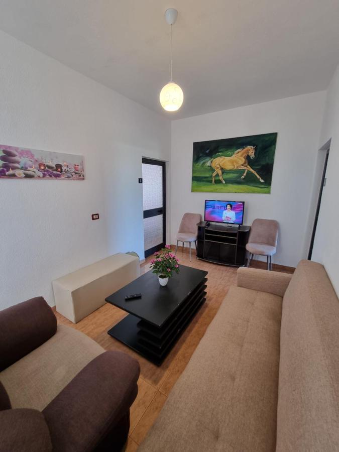 Guest House Vila Elezi Durrës 外观 照片