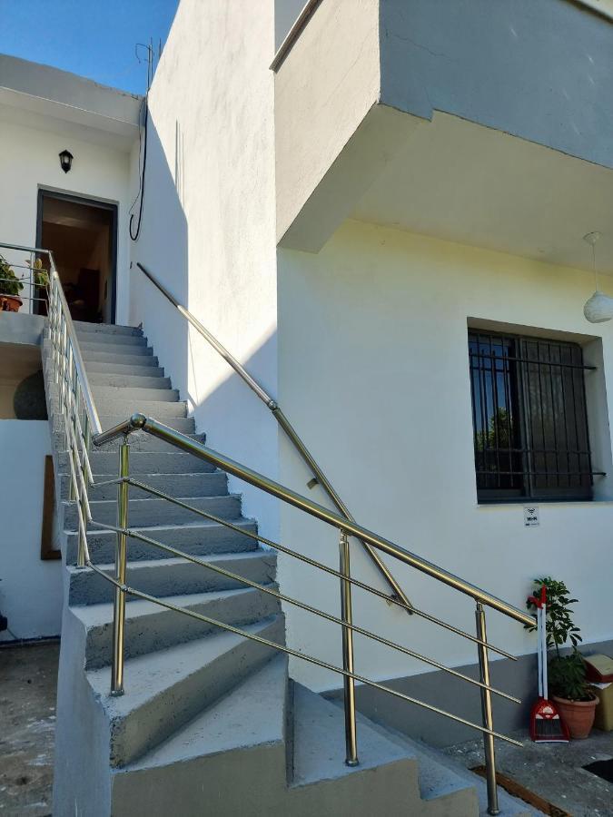 Guest House Vila Elezi Durrës 外观 照片